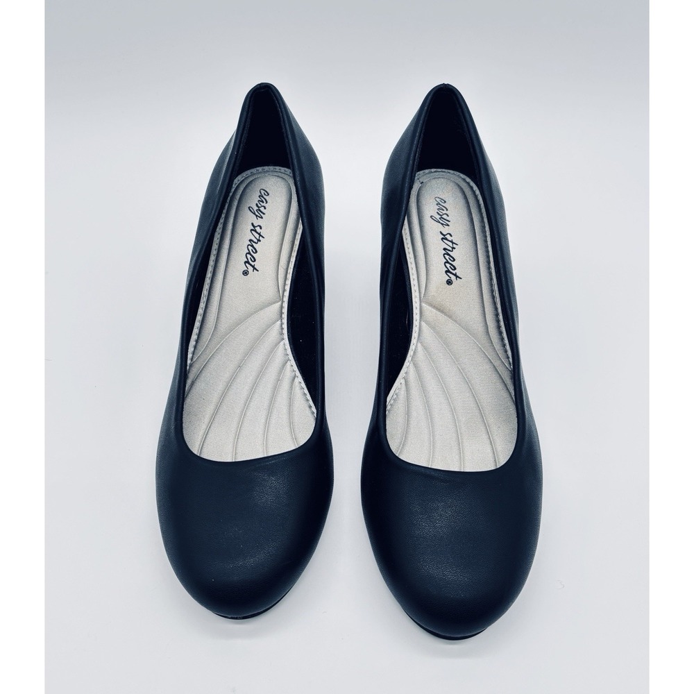 Easy Street Women's Black Round Toe Slip On Block Heel Proper Pumps Size 7.5 M - Picture 2 of 8